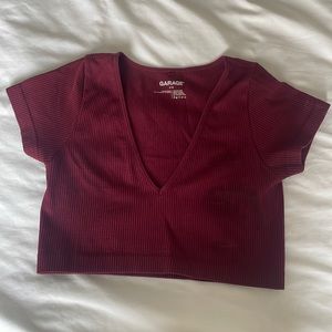 Garage burgundy cropped tee